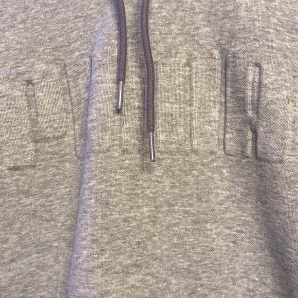 PUMA Hoodie Gray great condition size Medium like new - Picture 5 of 6